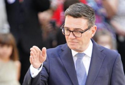 Burnham è il nuovo premier britannico: "Faremo maggiori cambiamenti degli ultimi 40 anni" Burnham è il nuovo premier britannico: "Faremo maggiori cambiamenti degli ultimi 40 anni"