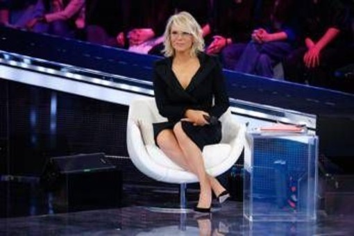 Amici, stasera la semifinale: le anticipazioni e gli ospiti Amici, stasera la semifinale: le anticipazioni e gli ospiti