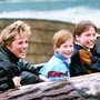 Charles Spencer racconta la storia della sorella Lady D nel suo nuovo libro: "Una donna piena d'amore, carisma e insicurezze" Charles Spencer racconta la storia della sorella Lady D nel suo nuovo libro: "Una donna piena d'amore, carisma e insicurezze"