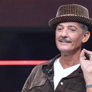L'ironia di Fiorello su Rubio a Roma: "In regalo alla Meloni perizoma di Stato" L'ironia di Fiorello su Rubio a Roma: "In regalo alla Meloni perizoma di Stato"