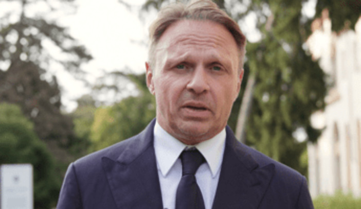 Lollobrigida: "Il miele nei McDonald's fa conoscere prodotto identitario ai giovani" Lollobrigida: "Il miele nei McDonald's fa conoscere prodotto identitario ai giovani"