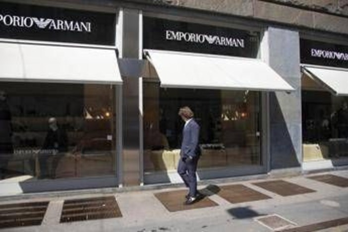 Milano Fashion Week, oggi la prima sfilata Emporio Armani dopo la morte di re Giorgio Milano Fashion Week, oggi la prima sfilata Emporio Armani dopo la morte di re Giorgio