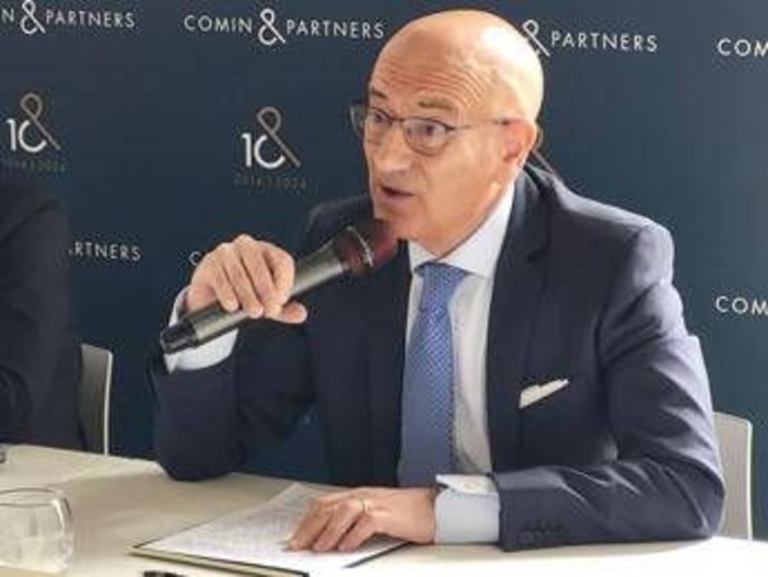 Terziario, Bella (Confcommercio): "Valorizzare ogni settore di quello di mercato" Terziario, Bella (Confcommercio): "Valorizzare ogni settore di quello di mercato"