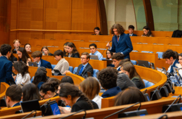 Lum, sessione regionale del Parlamento europeo giovani Lum, sessione regionale del Parlamento europeo giovani