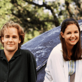 Addio a James Van Der Beek, Katie Holmes (la sua Joey): "Il viaggio di un eroe"