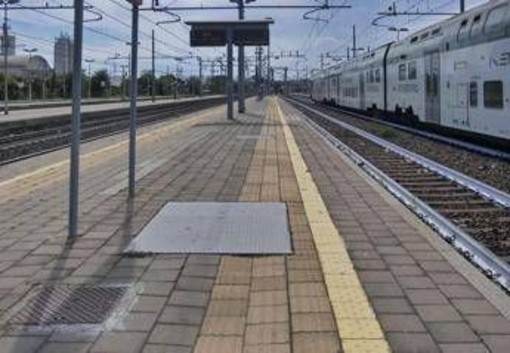 Scioperi maggio 2026, il calendario completo: bus, treni, aerei, sanità e scuola