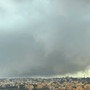 Tromba d'aria a Roma, alberi e rami caduti ma nessun ferito - il video del vortice Tromba d'aria a Roma, alberi e rami caduti ma nessun ferito - il video del vortice