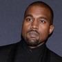 Kanye West non si esibirà neanche in Francia, dopo le tensioni rinvia il concerto Kanye West non si esibirà neanche in Francia, dopo le tensioni rinvia il concerto