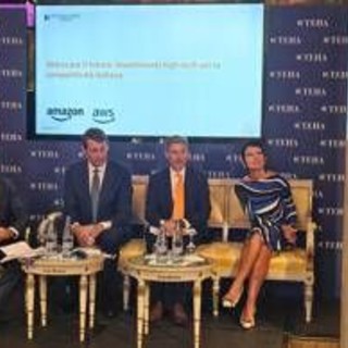 Studio Teha-Amazon, così l'Italia resta in ritardo su investimenti high-tech Studio Teha-Amazon, così l'Italia resta in ritardo su investimenti high-tech