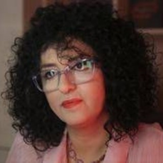 Iran, Nobel Mohammadi libera su cauzione: trasferita in ospedale a Teheran Iran, Nobel Mohammadi libera su cauzione: trasferita in ospedale a Teheran