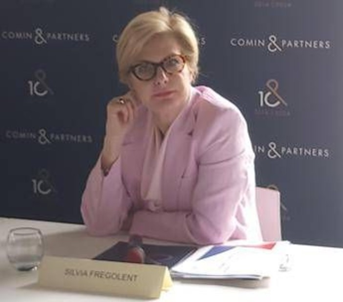 Terziario, Fregolent (Iv): "E' decisivo ma la politica superi dualismo con industria" Terziario, Fregolent (Iv): "E' decisivo ma la politica superi dualismo con industria"