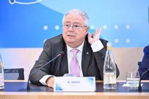 Liste d'attesa in sanità, Magi (Sumai): "Più medici specialisti sul territorio e rafforzare Case comunità"