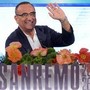 Carlo Conti compie 65 anni e festeggia anche un Sanremo che ha convinto tv e social