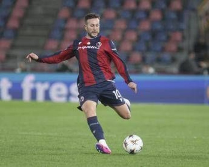 Europa League, Bologna-Roma 1-1: Pellegrini risponde a Bernardeschi Europa League, Bologna-Roma 1-1: Pellegrini risponde a Bernardeschi