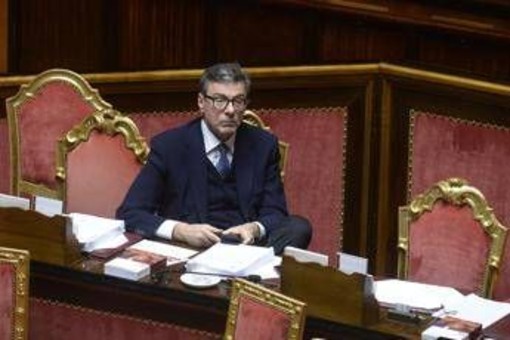 Manovra, confermato stralcio di 5 misure in Commissione. Senato al voto