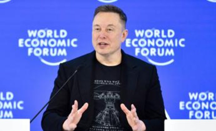 Elon Musk, indagine Ue su X e Grok: sotto esame immagini manipolate a sfondo sessuale