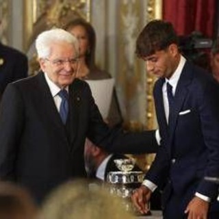 Mattarella accoglie gli azzurri del tennis al Quirinale e ricorda Zanardi: "Grande spessore umano e sportivo" Mattarella accoglie gli azzurri del tennis al Quirinale e ricorda Zanardi: "Grande spessore umano e sportivo"
