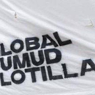 Flotilla, la denuncia: "In atto sorveglianza e intimidazioni, preoccupati per incolumità partecipanti" Flotilla, la denuncia: "In atto sorveglianza e intimidazioni, preoccupati per incolumità partecipanti"