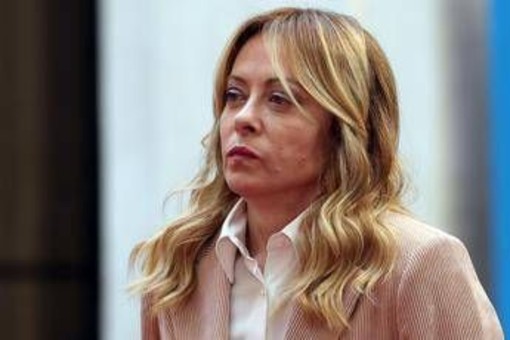 Iran, Meloni: "Italia non è in guerra ma rischia conseguenze. Opposizione non faccia polemica spicciola" Iran, Meloni: "Italia non è in guerra ma rischia conseguenze. Opposizione non faccia polemica spicciola"