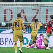 Mbangula come Batistuta, storica tripletta a San Siro contro il Milan dell'ex Juve