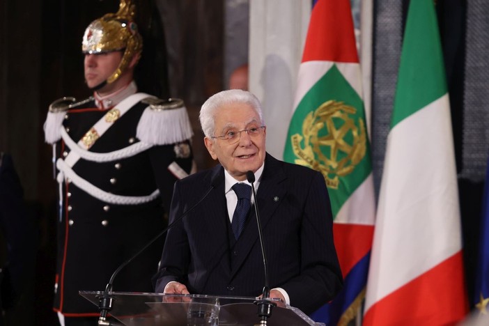 Mattarella “Grati a Polizia, impegno contro soprusi e violenza”