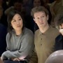 Mark Zuckerberg con la moglie alla sfilata di Prada a Milano, prove di accordo su occhiali Ai - VIDEO Mark Zuckerberg con la moglie alla sfilata di Prada a Milano, prove di accordo su occhiali Ai - VIDEO