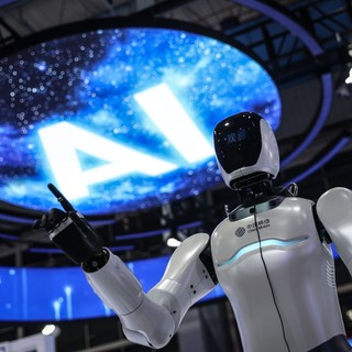 Cina, l’industria dell’intelligenza artificiale supera 1000 mld di yuan nel 2025