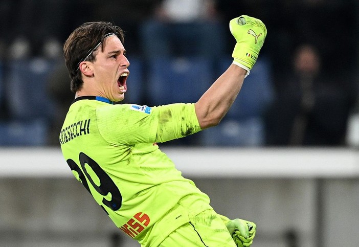 L’Atalanta resiste in dieci per oltre 80 minuti, 0-0 a Como