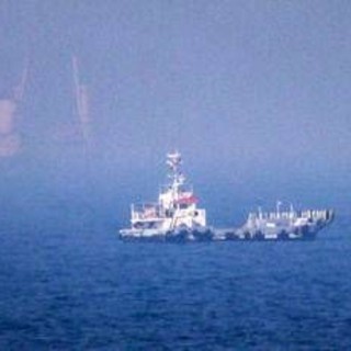 Iran, ultimatum agli Usa per Hormuz: “Via il blocco navale o lo Stretto resta chiuso"