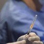 Covid, via libera a emendamento su reintegro sanitari no vax: è scontro Covid, via libera a emendamento su reintegro sanitari no vax: è scontro