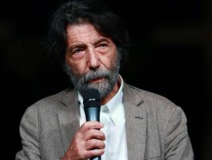 Disastro Milan, Cacciari "tifoso tradito": "Fa schifo, via Allegri e i giocatori" Disastro Milan, Cacciari "tifoso tradito": "Fa schifo, via Allegri e i giocatori"