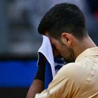 Internazionali, Djokovic si arrende a Prizmic: eliminato al secondo turno Internazionali, Djokovic si arrende a Prizmic: eliminato al secondo turno