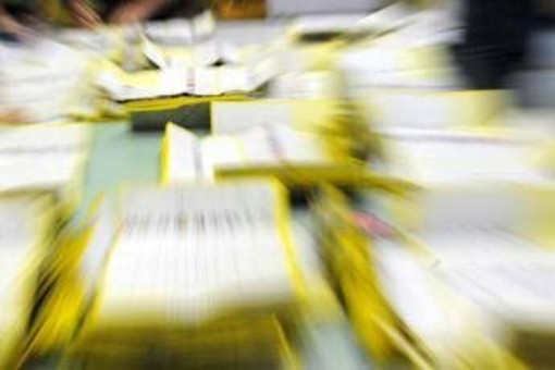 Sondaggio politico: Fdi stabile al 26,4%, Pd sotto la soglia del 20% Sondaggio politico: Fdi stabile al 26,4%, Pd sotto la soglia del 20%