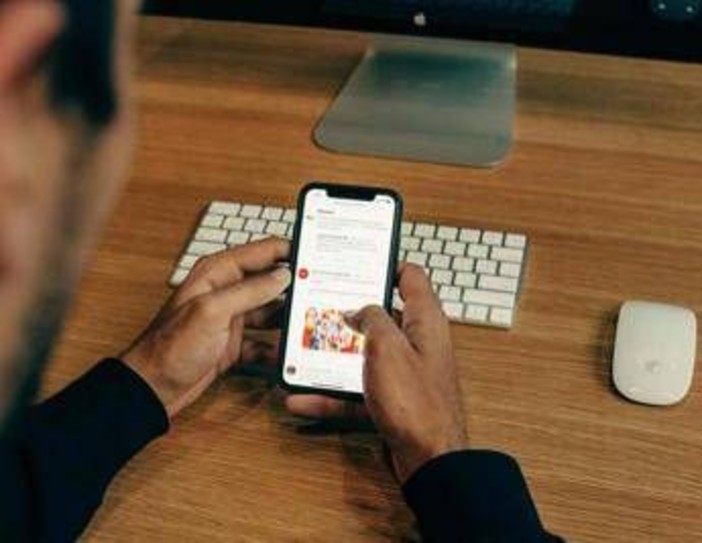 Effetto Sanremo e Olimpiadi: a febbraio italiani online il 13% in più rispetto al 2025. I dati Comscore