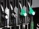 Carburanti, prezzi benzina e diesel scendono ancora: la situazione oggi