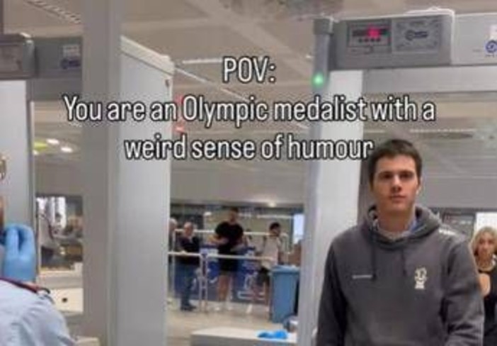 Milano Cortina, siparietto Zamfirov: fa suonare metal detector con medaglia sotto la felpa