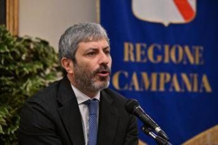 Campania, Fico nomina la Giunta regionale: Casillo vice, 10 gli assessori Campania, Fico nomina la Giunta regionale: Casillo vice, 10 gli assessori