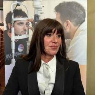 Bernini: "A studenti fragili visite oculistiche e occhiali gratuiti" Bernini: "A studenti fragili visite oculistiche e occhiali gratuiti"