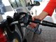 Benzina e diesel, prezzi ancora in aumento: gasolio a un passo da 2,1 euro