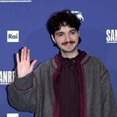 Sanremo 2026, Mazzariello con 'Manifestazione d'amore': chi è l'artista delle Nuove Proposte Sanremo 2026, Mazzariello con 'Manifestazione d'amore': chi è l'artista delle Nuove Proposte