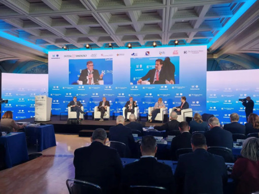 Confcom, per crescita serve lavoro di qualità. Stop contratti pirata Confcom, per crescita serve lavoro di qualità. Stop contratti pirata