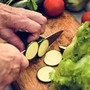 Zucchina "arsenale di antiossidanti", a 50 anni terapia salva cuore a tavola: cosa dice il medico-nutrizionista Zucchina "arsenale di antiossidanti", a 50 anni terapia salva cuore a tavola: cosa dice il medico-nutrizionista
