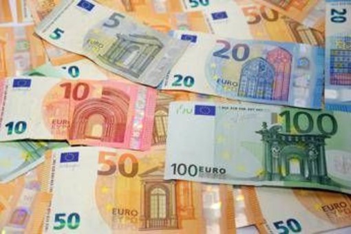 Luce, gas e carburanti: la guerra in Iran costa 29 miliardi alle famiglie italiane Luce, gas e carburanti: la guerra in Iran costa 29 miliardi alle famiglie italiane