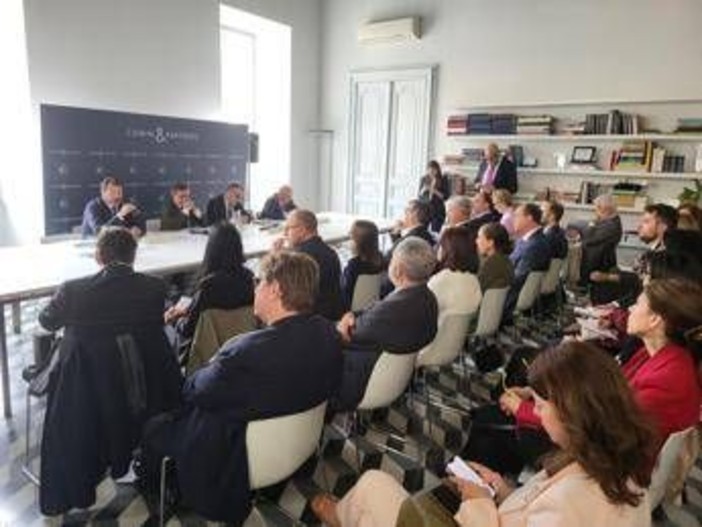 Osservatorio Manageritalia, maggiori indicatori economici legati a settore servizi Osservatorio Manageritalia, maggiori indicatori economici legati a settore servizi