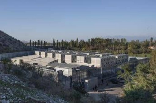 Migranti, Corte d'Appello di Roma: "Dubbi su legittimità protocollo Italia-Albania" Migranti, Corte d'Appello di Roma: "Dubbi su legittimità protocollo Italia-Albania"