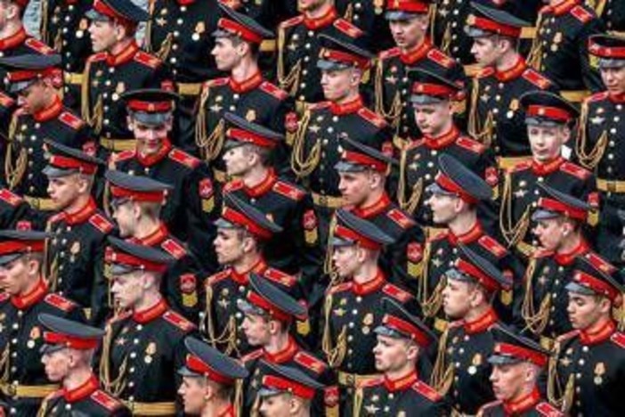Ucraina-Russia, una parata senza vittorie per Putin: svanisce l'immagine di uomo forte Ucraina-Russia, una parata senza vittorie per Putin: svanisce l'immagine di uomo forte