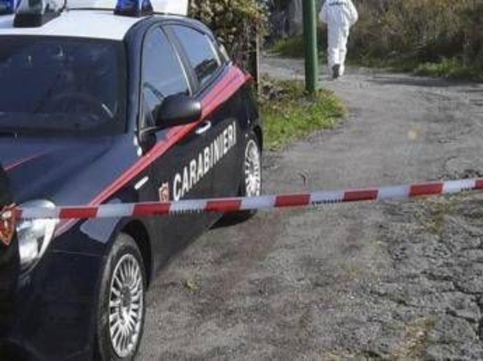 Roma, un uomo e un ragazzo trovati morti in stand allestito per palio Allumiere: avevano 36 e 15 anni Roma, un uomo e un ragazzo trovati morti in stand allestito per palio Allumiere: avevano 36 e 15 anni