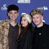 Sanremo 2026, Blind, El Ma & Soniko con 'Nei miei DM': chi sono Sanremo 2026, Blind, El Ma & Soniko con 'Nei miei DM': chi sono