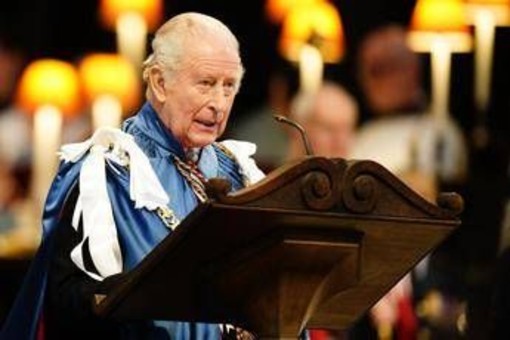 Perché Carlo non ha visto Harry negli Usa? Per l'esperto il re non si fida Perché Carlo non ha visto Harry negli Usa? Per l'esperto il re non si fida