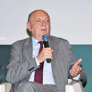 Pichetto “Se effetti guerra duraturi, possibile revisione dl bollette”